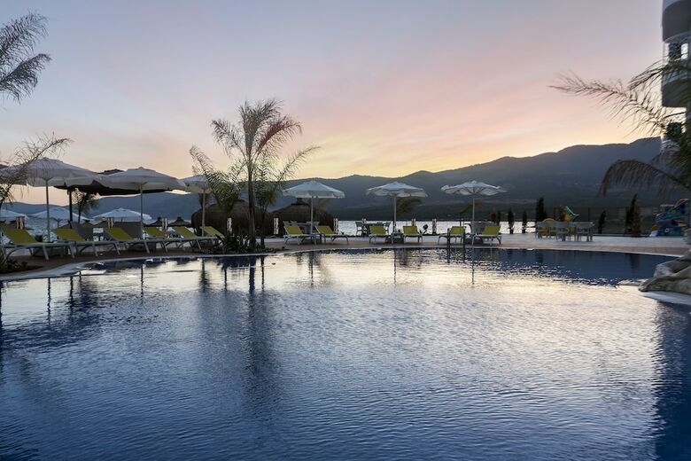 Marpessa Blue Beach Resort & Spa Hotel