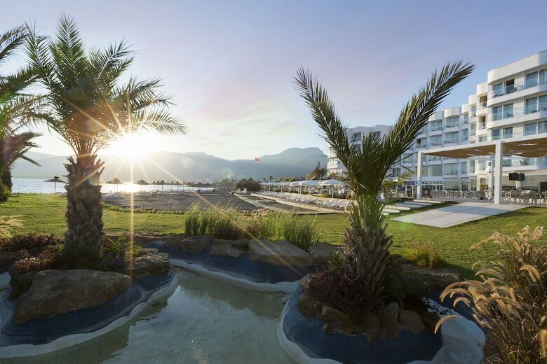 Marpessa Blue Beach Resort & Spa Hotel