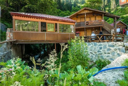 Bed & Breakfast Ayder Selale Dag Evi