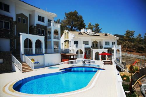 The Royal Links Apartment
