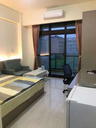 Hostal Emerald Diamond Building 1