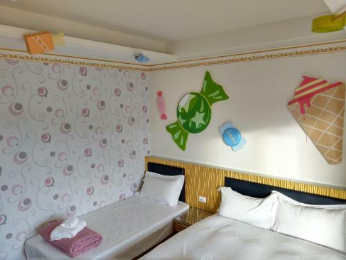 Dreamy Butterfly Country House