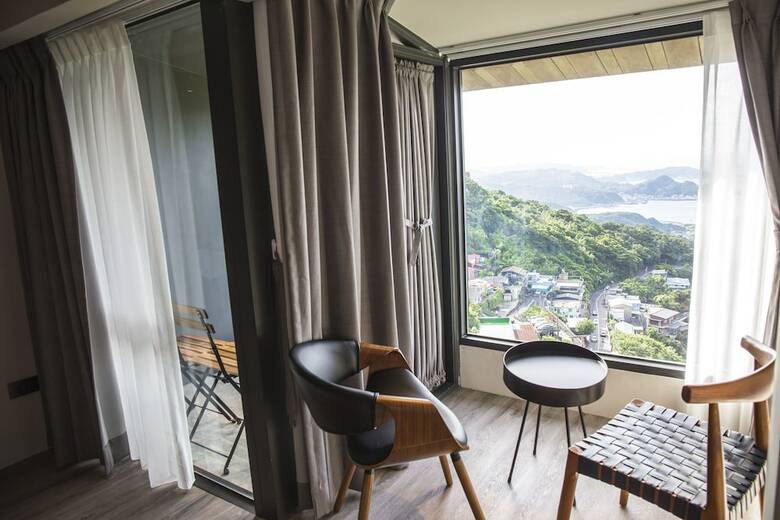 Hostal Something Easy Inn