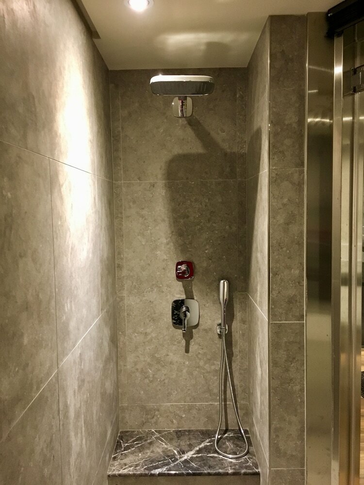 Hostal Something Easy Inn
