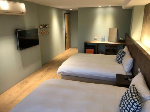 Jiufen Happyland B&B