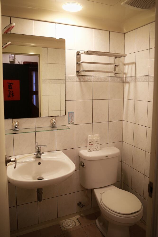 Bed & Breakfast Live Guest House