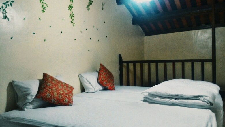 Love Nostalgia No. 53 B&B