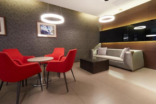 Albergue Hai Fu Hotel & Suites