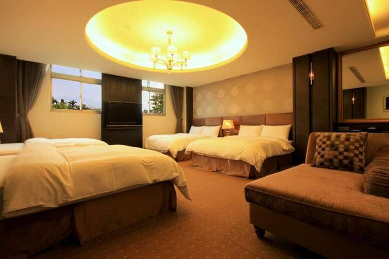 Mountain Fish Water Hotel