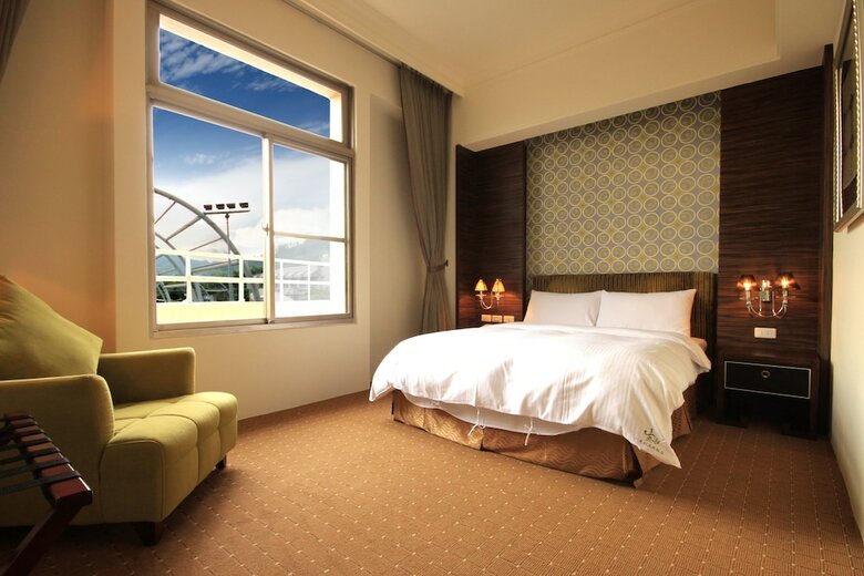 Mountain Fish Water Hotel