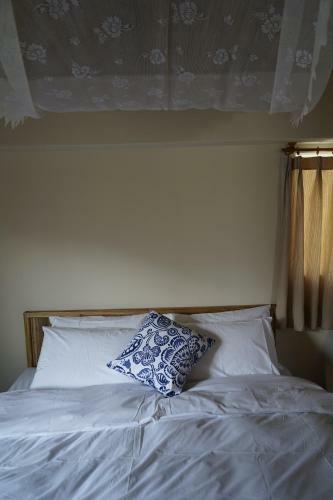 Cenacle B & B
