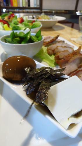 Jiufen Jinguashih Foothills Cafe