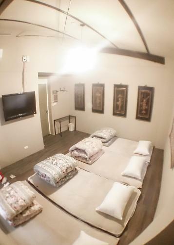 Feb Hostel