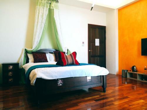 198 Red Hat B&B