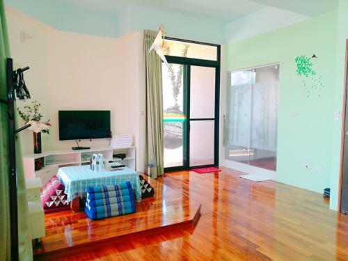 198 Red Hat B&B