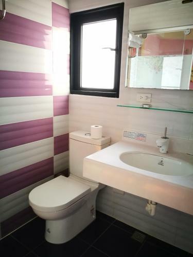 198 Red Hat B&B