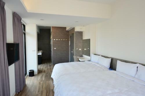 Posada Sky Square Business Travel