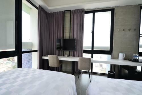 Posada Sky Square Business Travel