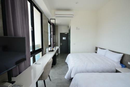 Posada Sky Square Business Travel