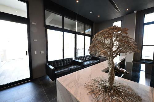 Posada Sky Square Business Travel