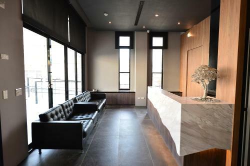 Posada Sky Square Business Travel