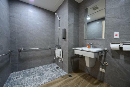 Posada Sky Square Business Travel