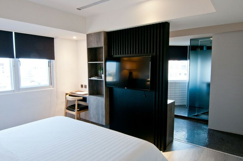 Huwei Hotel
