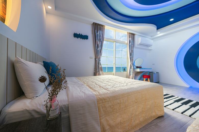 Bed & Breakfast Summer Blue