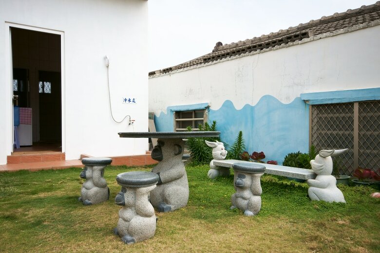 Bed & Breakfast Summer Blue