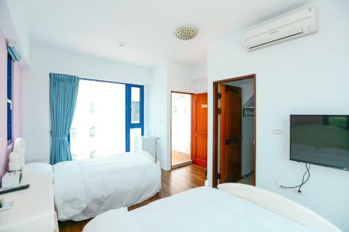 Bed & Breakfast Travel Light House