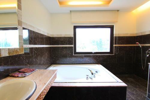 Bed & Breakfast Palm Villa Guesthouse