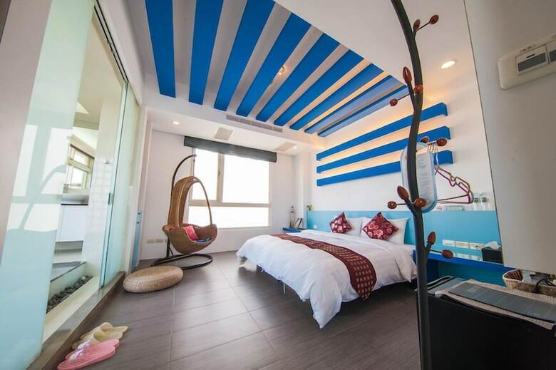 Hostal Hi One One
