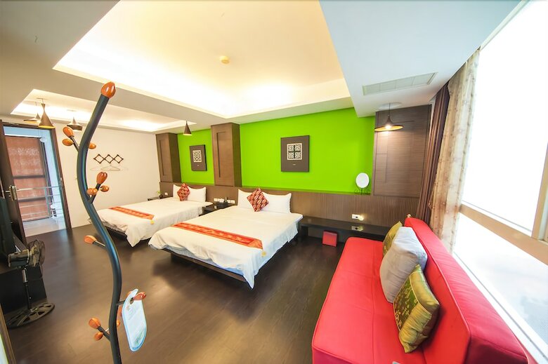 Hostal Hi One One