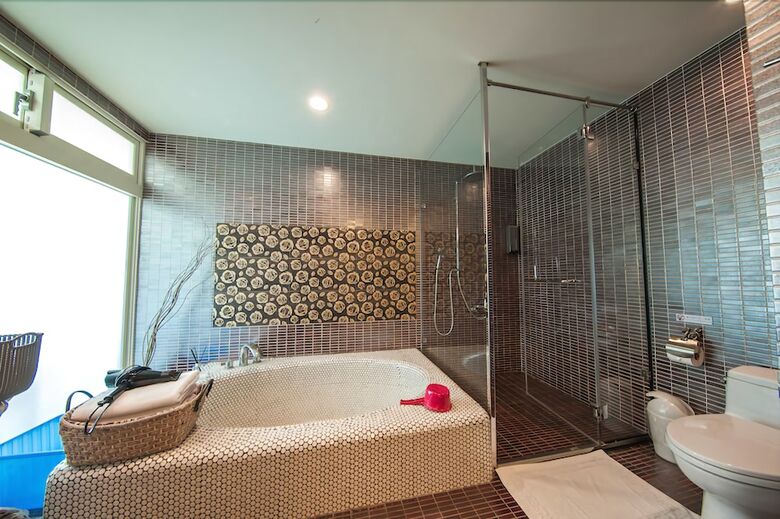 Hostal Hi One One