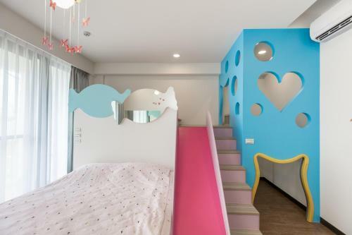Love Peachy House