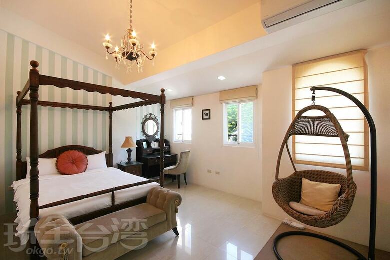 Hotel Full House