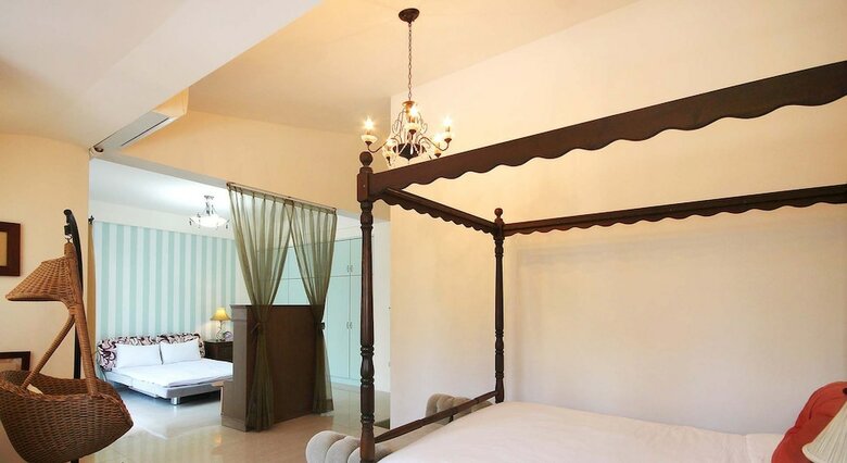 Hotel Full House