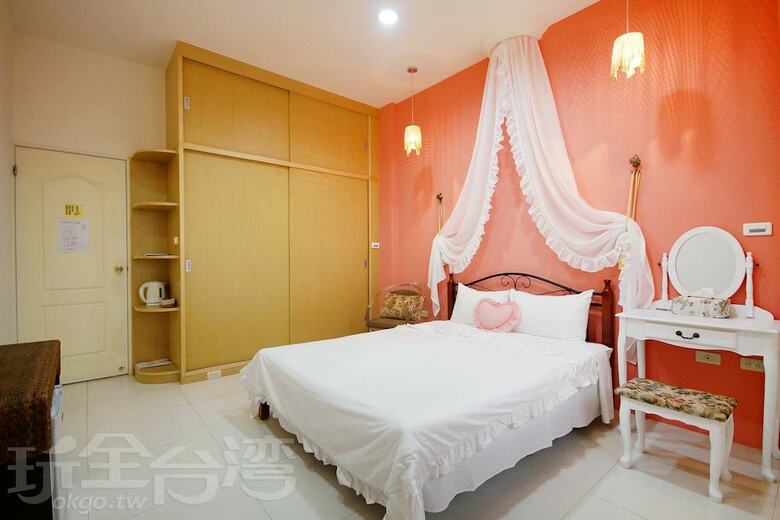 Hotel Full House