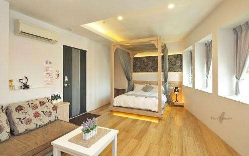 Honeyhouse
