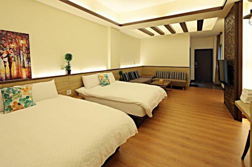 Happiness Yes Hostel