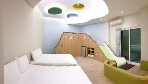 Happiness Yes Hostel