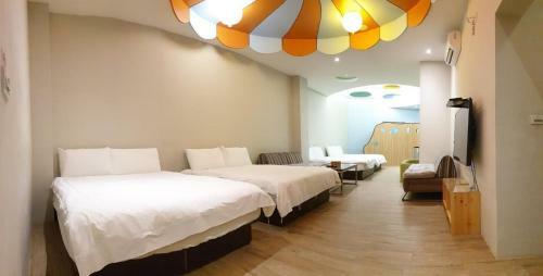 Happiness Yes Hostel