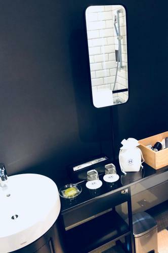 Hive Hotel