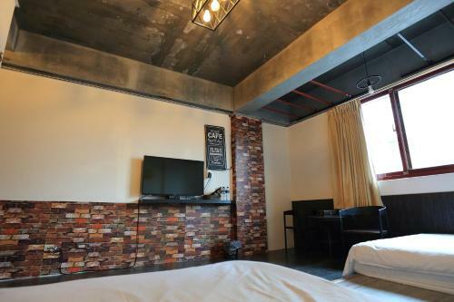 Luodong Loft House
