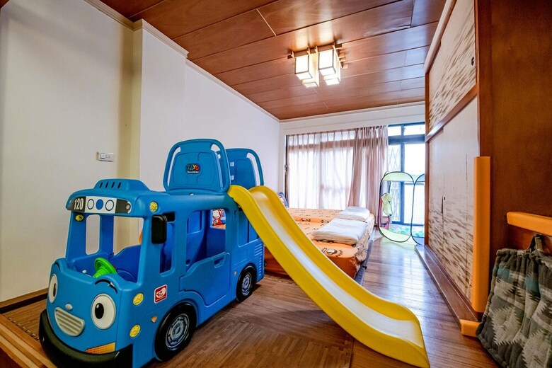 Hotel Treasure House