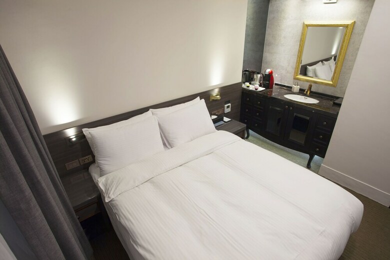 Dream Mansion Hotel