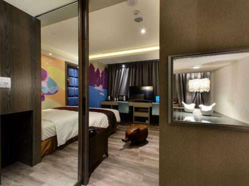 Stay Hotel - Taichung Zhongqing