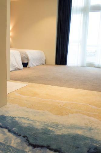 Ocean Hotel