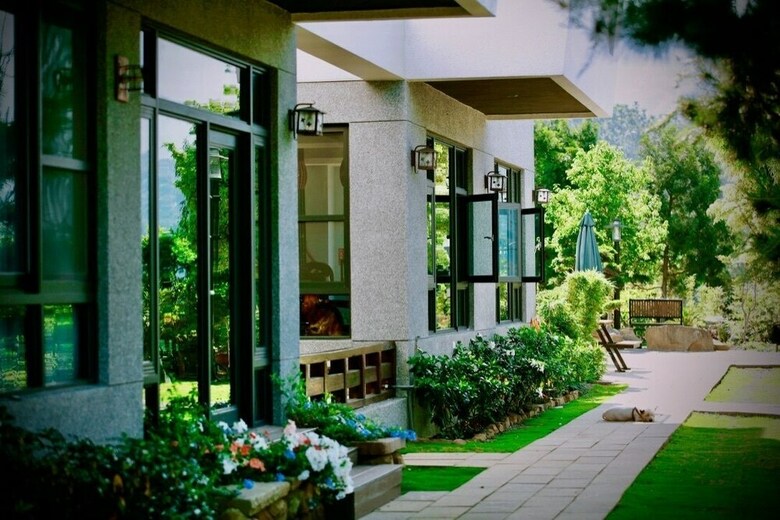 Hotel Five Mountains And Three Water B&B