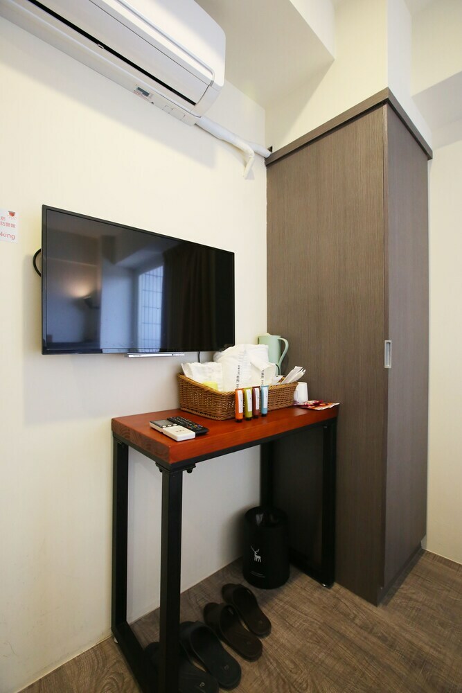 Loosha Hostel